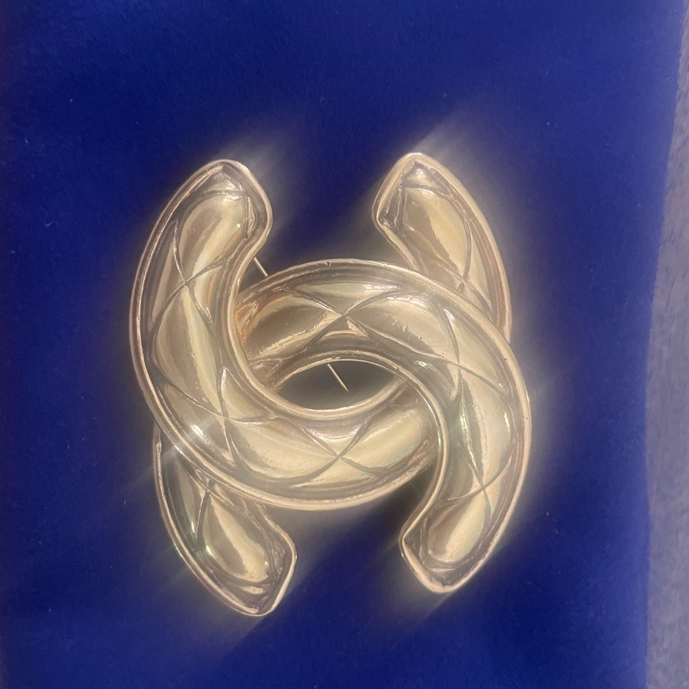 CHANEL quilted Gold Brooch